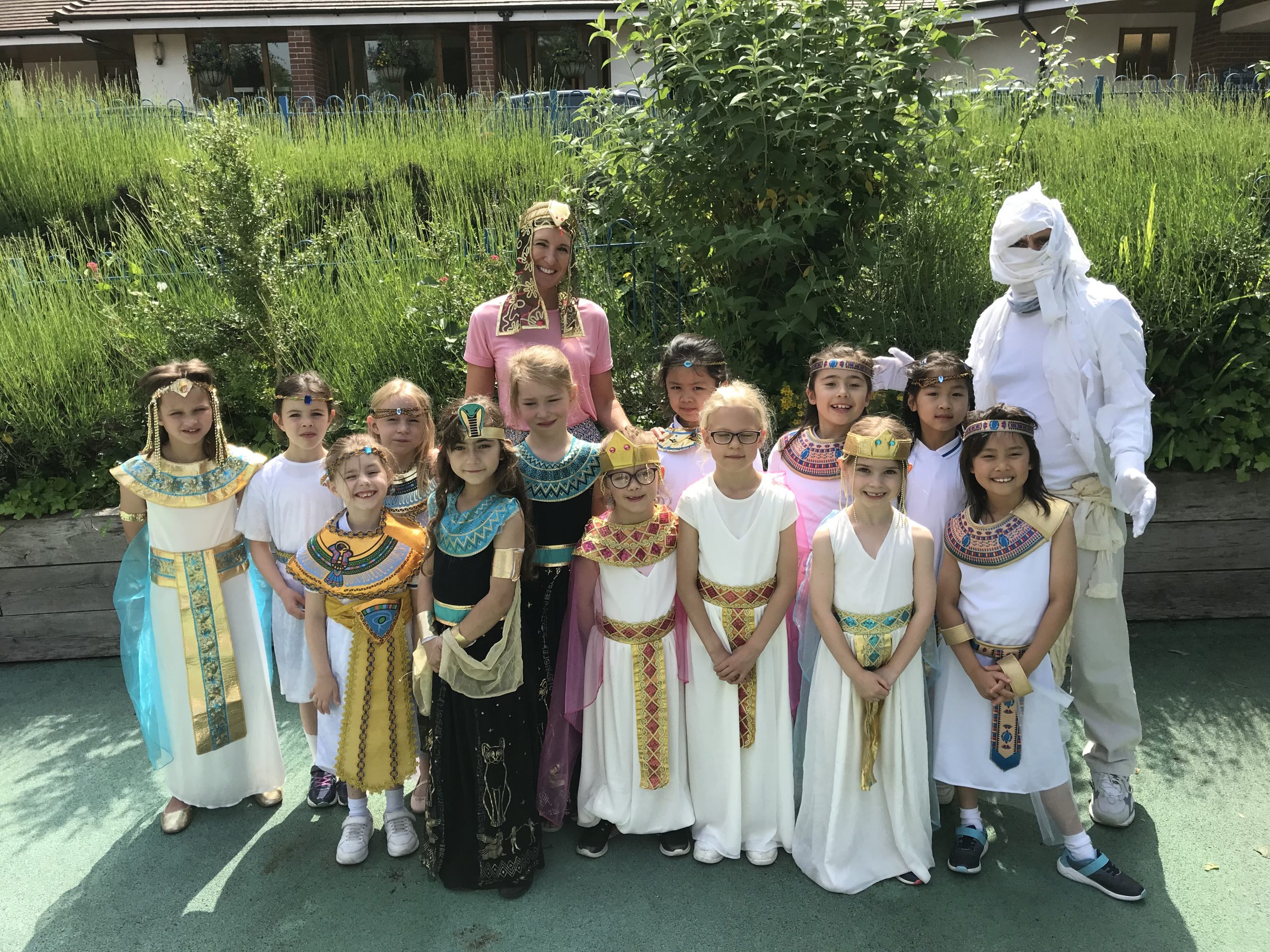 Egyptian dress up kids online