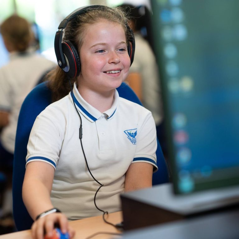 girl using a computer