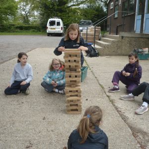 pupils completing a puzzle